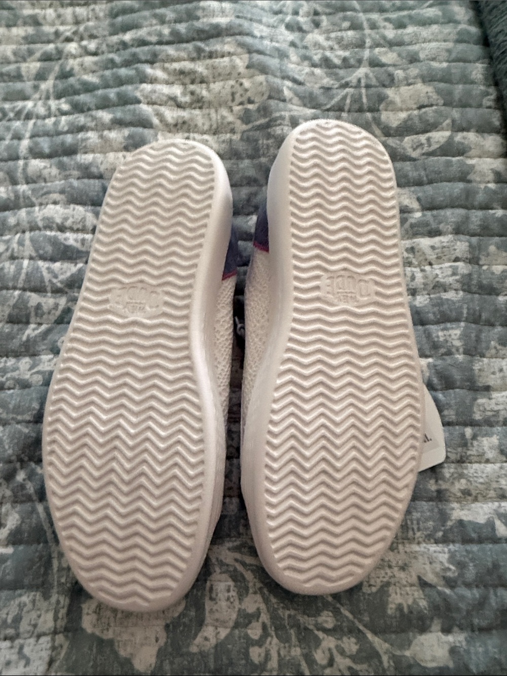 Hey Dude White Knit Sneakers with Pink Insole and Accent - Picture 4 of 5